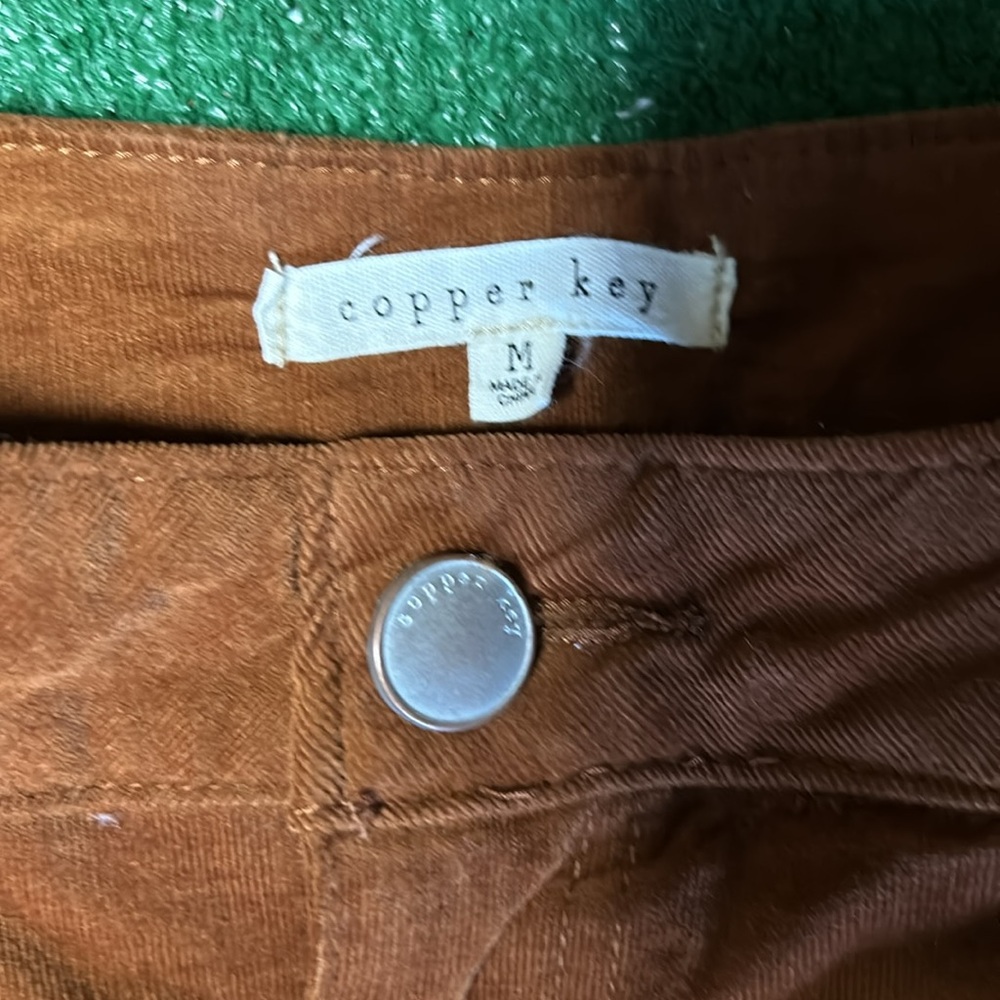 Copper Key Medium Skirt! - Picture 4 of 5